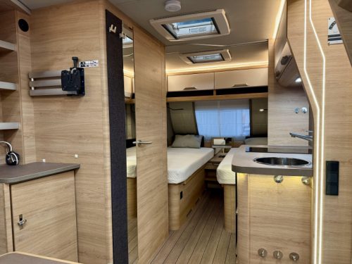 Knaus Sudwind 60 Years 460 EU E-Power super complete photo: 9