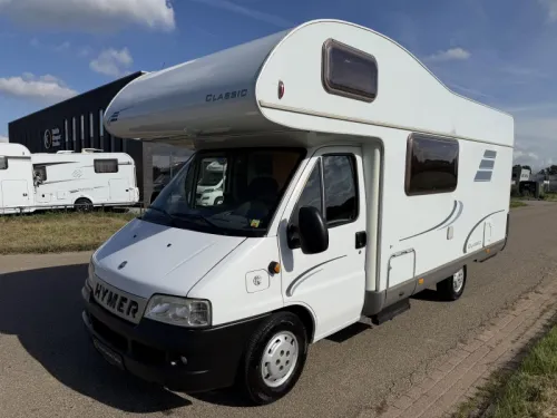 Hymer Classic Lit superpos&eacute; photo : 24