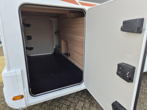 Weinsberg CaraCompact Pepper 600 MEG 8G Autom 2xAirco CE96 photo: 2