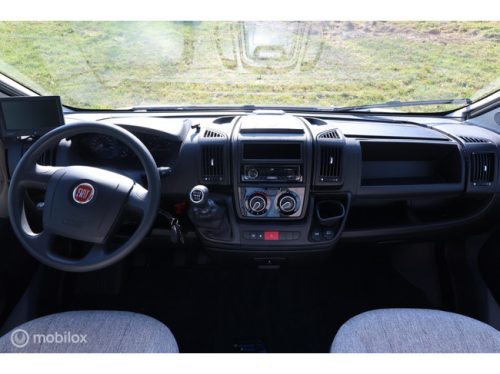 Adria MATRIX M 670SC photo: 15