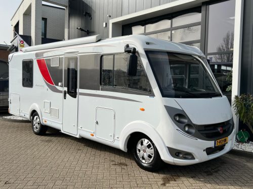 B&uuml;rstner Aviano I 727 French bed pop-top roof 150HP photo: 26