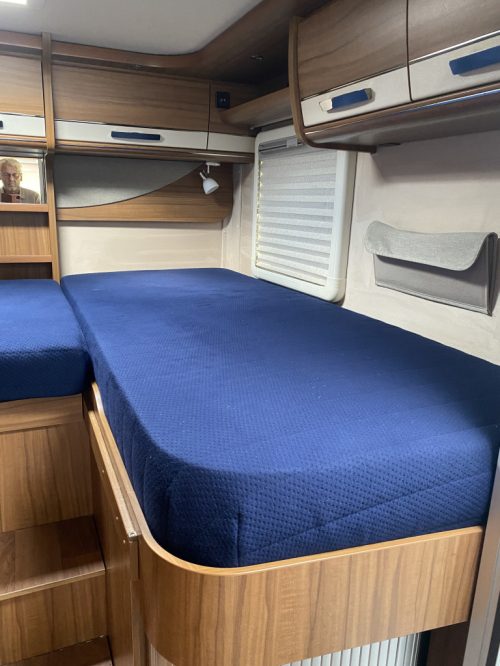 Hymer B 678 PL AUTOMATIK 3 Liter Diesel mit 177 PS, L&auml;ngsbetten & Hubbett Bj. 2016. Centrum On the Road am Noorderringweg 4 in Marum. Foto: 4