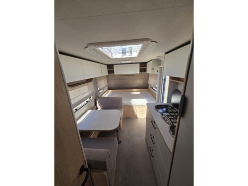LMC Style Special 490 K - cama alta - mover foto: 11