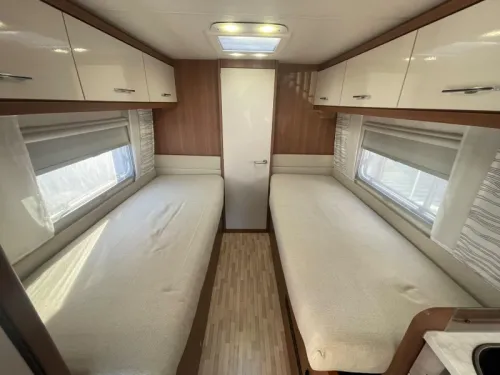LMC Blackline 712 T Lits Jumeaux 30000 km photo : 17