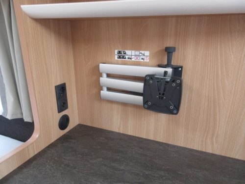 Knaus Sudwind Silver Selection 500 FU NETJES, RUIM, COMPLEET Foto: 14