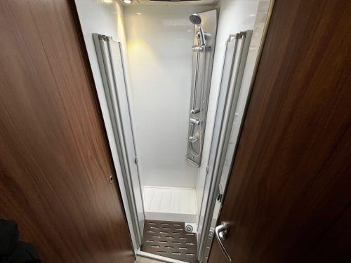 Pilote P 706 GJ Motorhome, 4 berths photo: 10