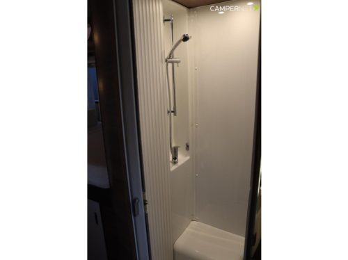 Knaus Live I 650 MEG 140pk 2.3 Multijet | Elektrischer Fahrradtr&auml;ger | Maxxfan | R&uuml;ckfahrkamera | L&auml;ngsbetten | Kein Hubbett | 6.97 Foto: 19