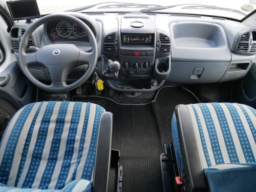 Dethleffs H 5940 Esprit, French bed, Garage photo: 3