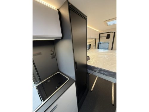 Adria Twin Supreme 640 SGX 180PK - Heavy chassis  Foto: 18