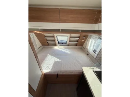 Hobby De Luxe 440 SF Incl. Airco en Voortent  foto: 15