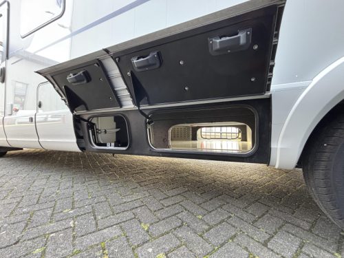 Hymer B ML I 880 Air conditioning, dish, automatic photo: 5