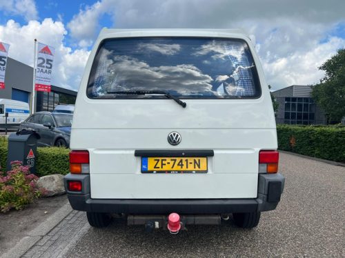 Volkswagen Transporter Wohnmobil | Aufstelldach | Kassettenmarkise | Anh&auml;ngerkupplung Foto: 5