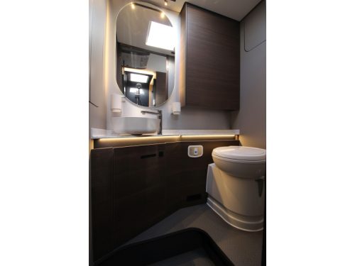 Adria Supersonic 890 LL Einzelbetten + Hubdach  Foto: 38