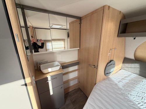 LMC Tandero 480 D Mit Truma Rangierhilfe!  Foto: 10