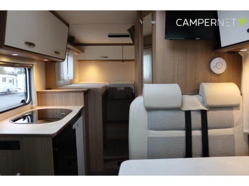 Carado V337 140hp | Roof air conditioning | Single beds | Lithium | Awning | Compact Model | Bike rack | Multimedia system | LED TV | Awning | photo: 9