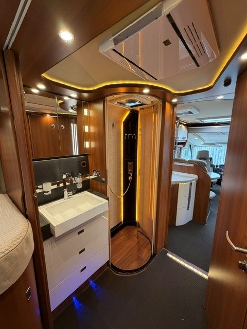 Carthago Chic E-Line I 61 XL LE photo: 10
