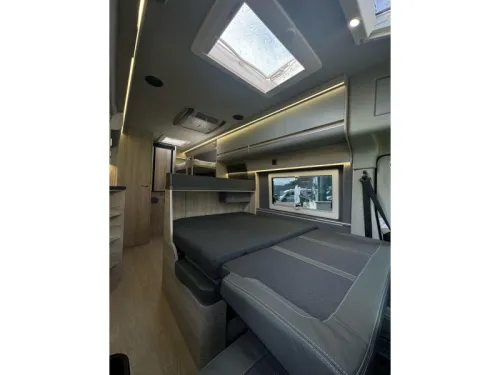 Affinity Five 5-Sitzer Kastenwagen Foto: 9