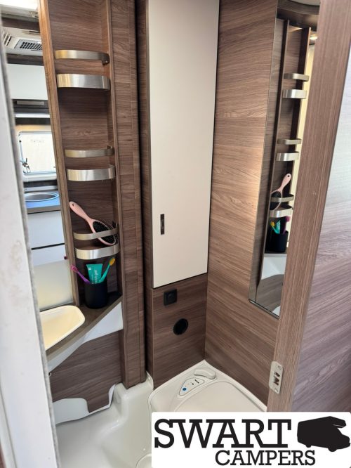 Knaus L!VE TI 650 MEG SELECTION, LOW SINGLE BEDS photo: 18