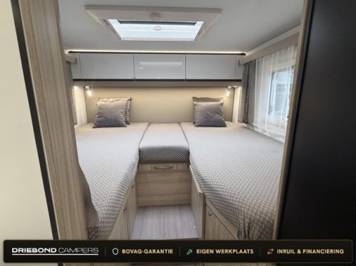 Adria Compact DL Supreme Automaat 180PK Enkele Bedden Zonnepaneel foto: 2