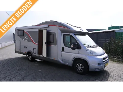 B&uuml;rstner Ixeo 726 Single beds and pop-top roof photo: 0