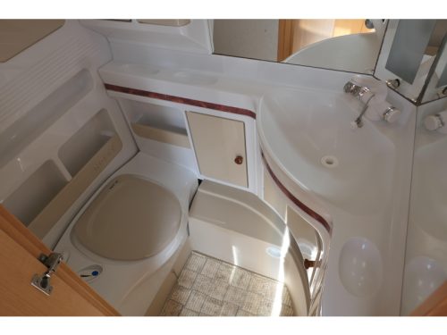 Hobby De Luxe 520 TMF mover, air conditioning and awning photo: 11