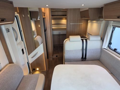 Carado T 449 Automatik/Queensbett/150 PS Foto: 8