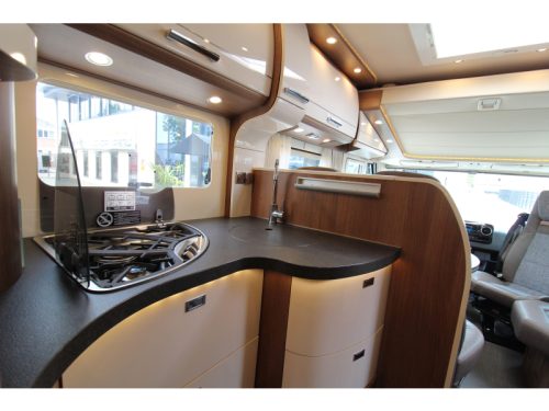 Carthago C-Tourer I 149 LE Single beds Pop-top roof  photo: 26