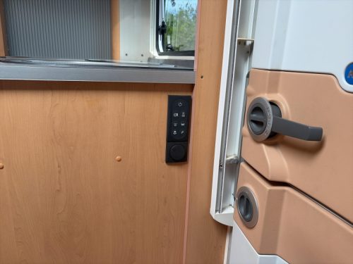 Knaus Sudwind White Edition 500 EU Mover/Voortent/Airco  foto: 12