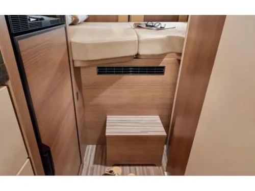 Malibu Diversity GT Skyview 600 DB K Cama Transversal foto: 5