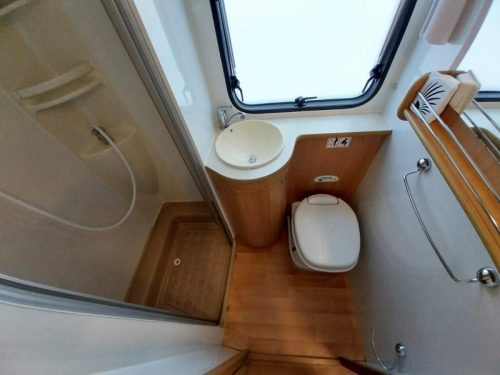 Rimor Europeo starter Motorhome single beds photo: 12