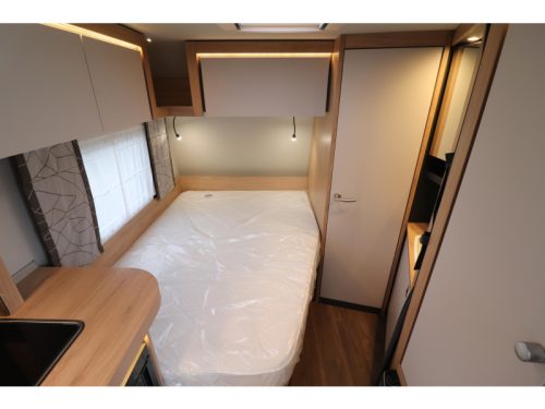 Knaus Sport Platinum 450 FU AKTIE - 200 Foto: 13