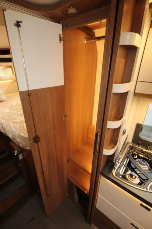 Carthago C-Tourer i 148 LE photo: 13