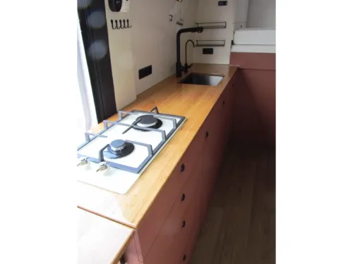 Autocaravana MAN Crafter con camas individuales, autom&aacute;tica foto: 4