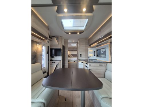 Rapido 8086 DF 160 HP Ultimate Automatic  photo: 10