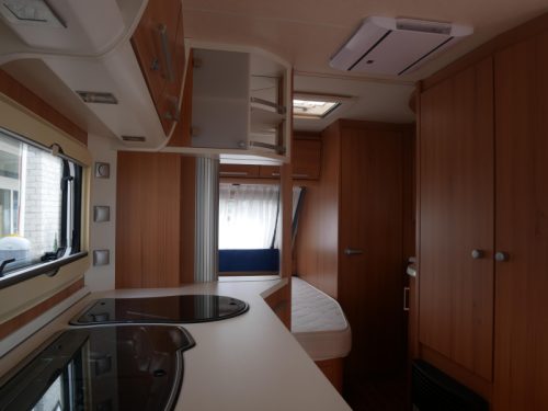 Knaus Sudwind 500 FU Awning + cassette awning photo: 9