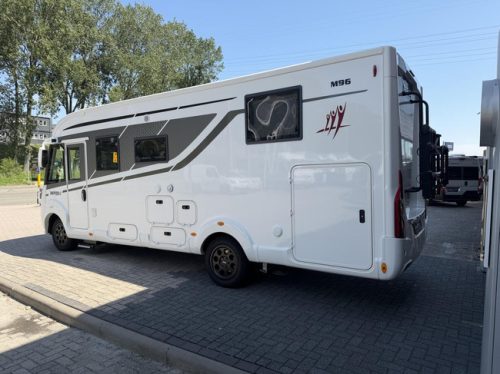 RAPIDO M96 Queensbett EP Level 2X Klimaanlage Wechselrichter Solarpanel Foto: 8