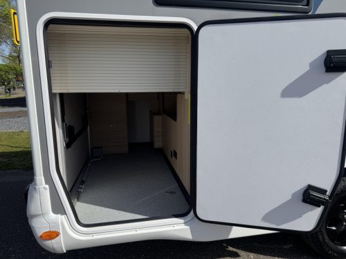 Chausson Etape Line 788 French bed pop-top roof photo: 5