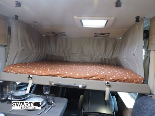 Weinsberg CaraCore 700 MEG, Automaat Camas individuales Techo elevable 4 plazas foto: 21