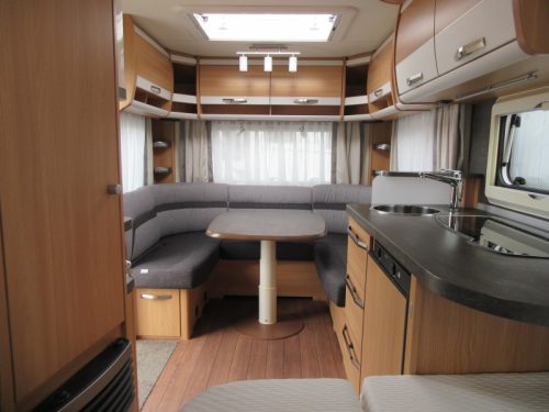 Knaus Sudwind 450 FU GEPFLEGT UND MIT RANGIERHILFE  Foto: 3