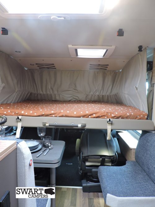 Weinsberg CaraCore 700 MEG, Automaat Camas individuales Techo elevable 4 plazas foto: 20