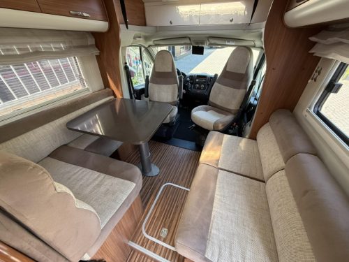 Adria Matrix 680 SP Spacious seating! photo: 1