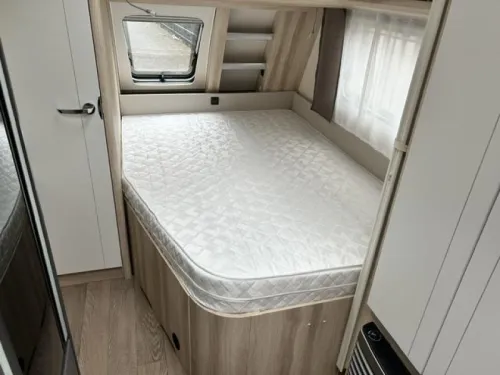 Hobby De Luxe 460 UFE Neu 2026 Foto: 11