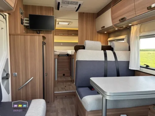 Weinsberg CaraLoft 700 MEG Foto: 5