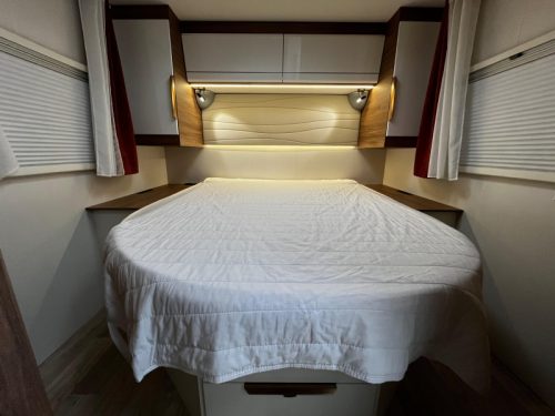 Pilote P 726 FC Camper, Queensbett Foto: 11