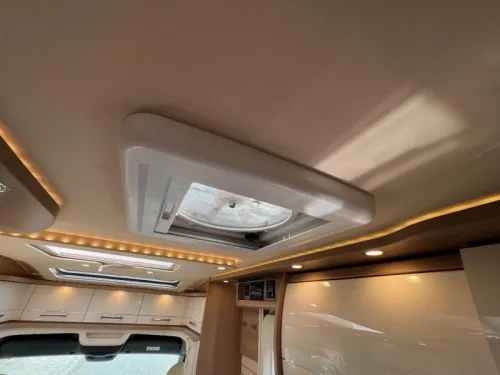 Carthago C-Tourer T 143 LE MERDCEDES/2 SOLAR PANELS. photo: 7