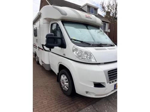 Adria Sport 572 SL ENKELE BEDDEN