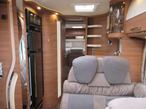 Carthago Chic C-Line I 4.9 LE AUTOMATIC DOUBLE FLOOR photo: 6