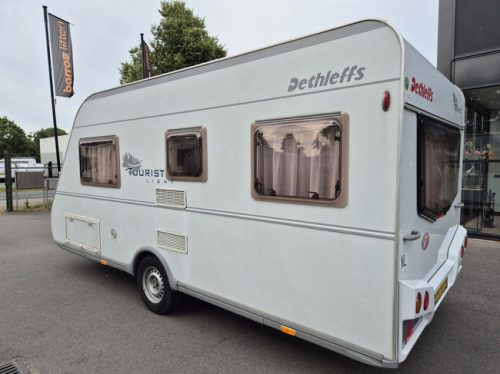 Dethleffs 450 Tourist Light year of manufacture. 2006 TOP condition ! with neat Awning ! photo: 2