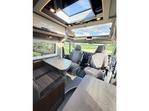 P&ouml;ssl Summit Prime 640 9G 180PK Vol Opties! SOLAR/TREKHAAK/SKYROOF/CARPLAY foto: 11
