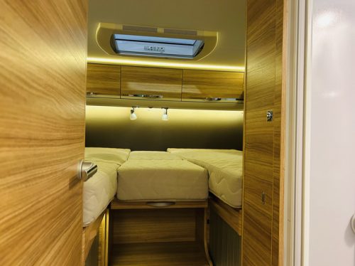Adria CORAL S 670SL PLUS , Automaat, Enkele bedden, Origineel Nederlands, 1e eigenaar foto: 18